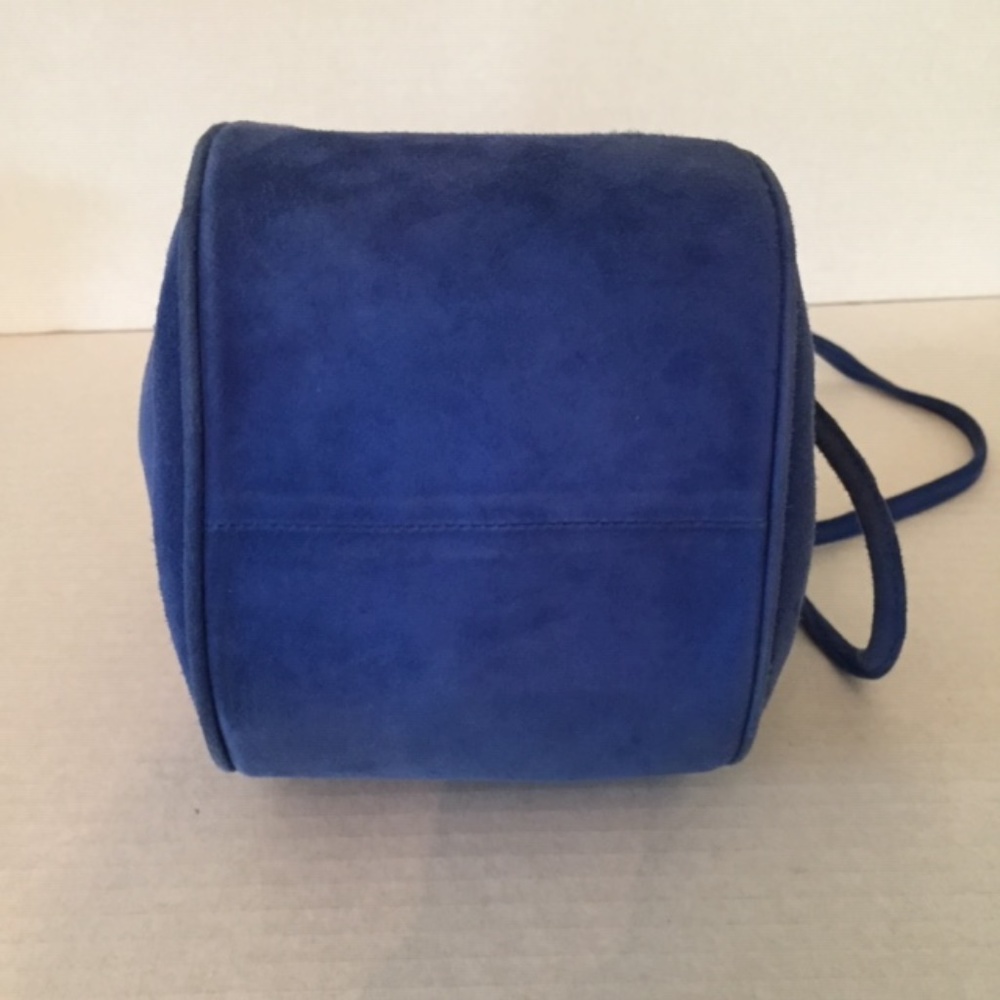 DONNA KARAN blue suede cross body bucket bag - Picture 5 of 6